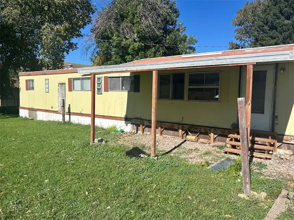 402 Lewis St, Belt, MT 59412