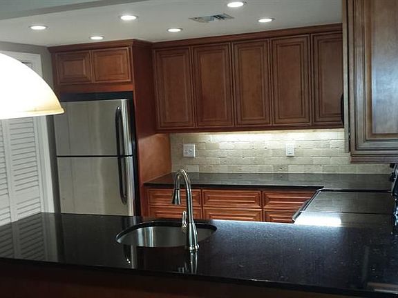 3rd image of 4850 Sable Pine Cir APT C1