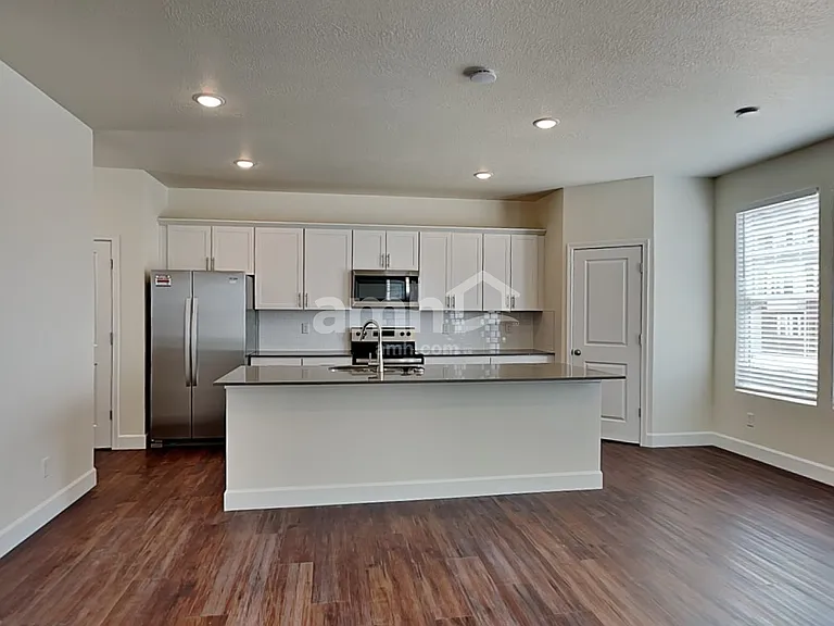 6064 W Copperhawk Dr — Photo 5
