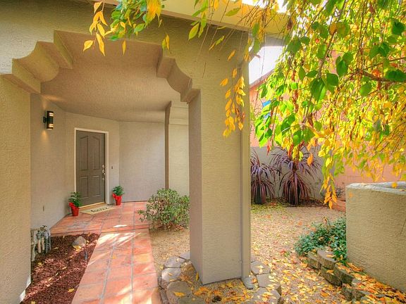 4th image of 2817 Catalina Dr