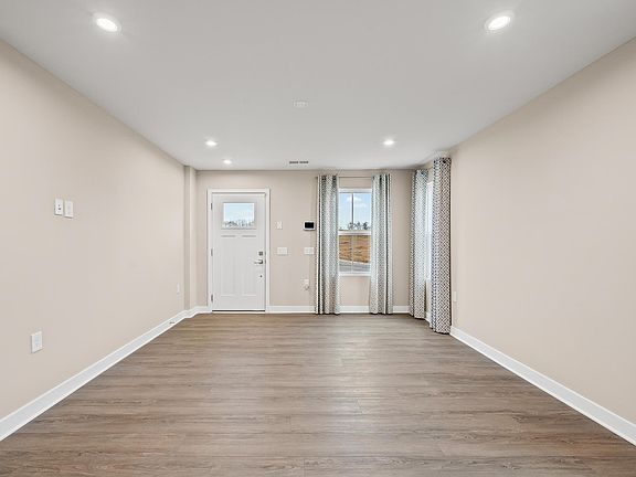 4th image of 1253 Balsa Tree Dr