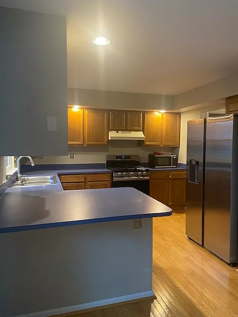 3 bed, 2.5 bath, 1364 sqft, $1,995 — Photo 3