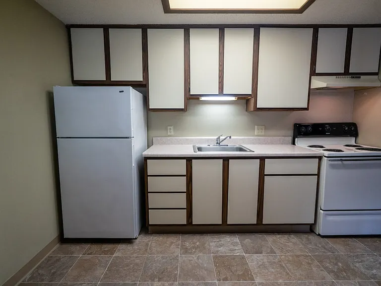 AIY Canton Apartments — Photo 6