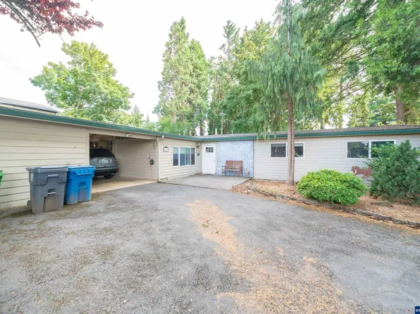 428 E Regis St, Stayton, OR 97383