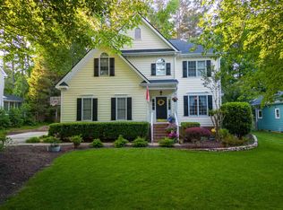 105 Holly Park Dr, Holly Springs, NC 27540