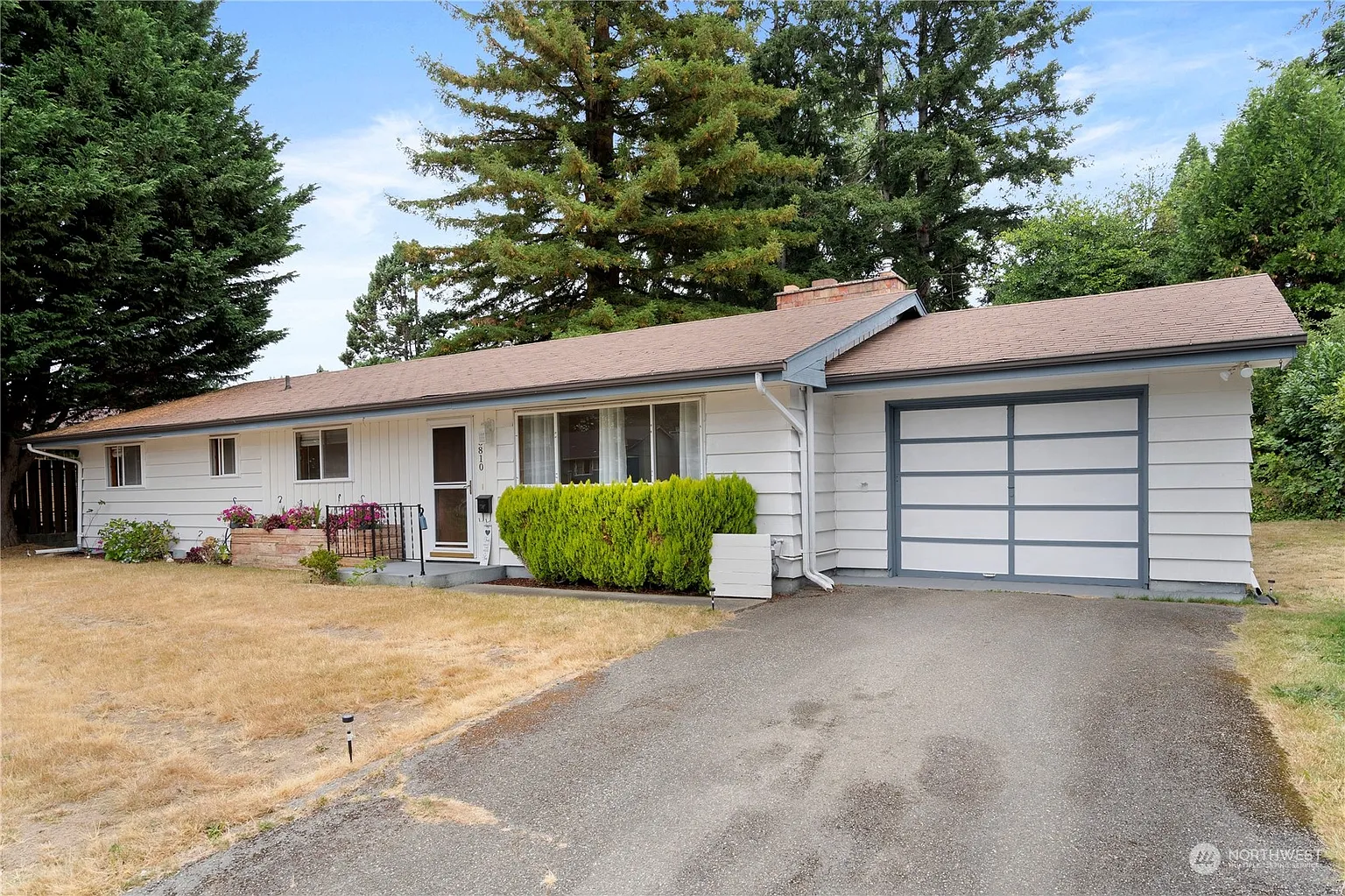 3810 Maple Avenue photo 1