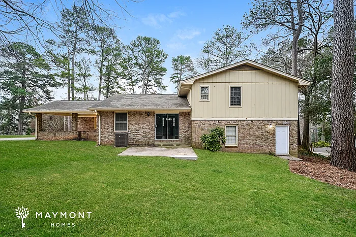 2902 Barcelona Way — Photo 15
