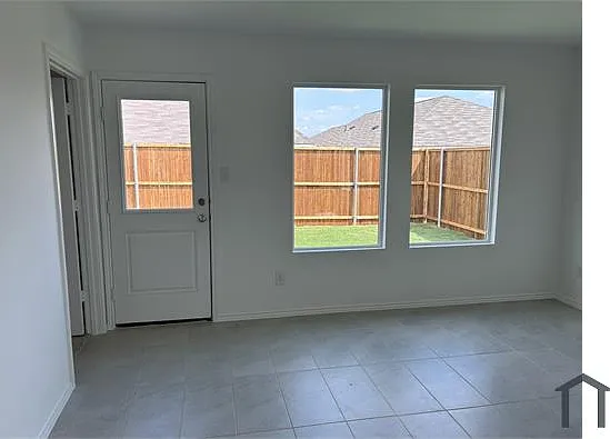 1572 Forge Pond Ln — Photo 6