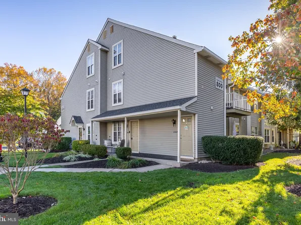 805 Ralston Dr, Mount Laurel, NJ 08054