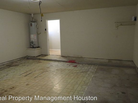 5th image of 14902 Cypress Meade Ct