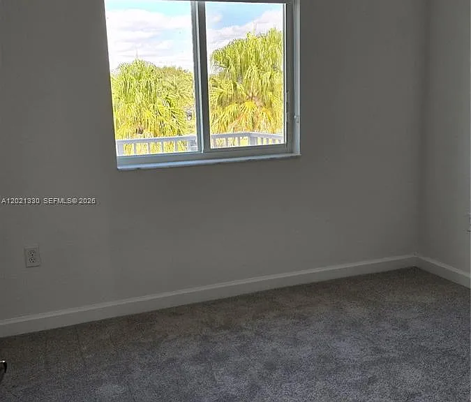 713 SE 13th Street Cir — Photo 16