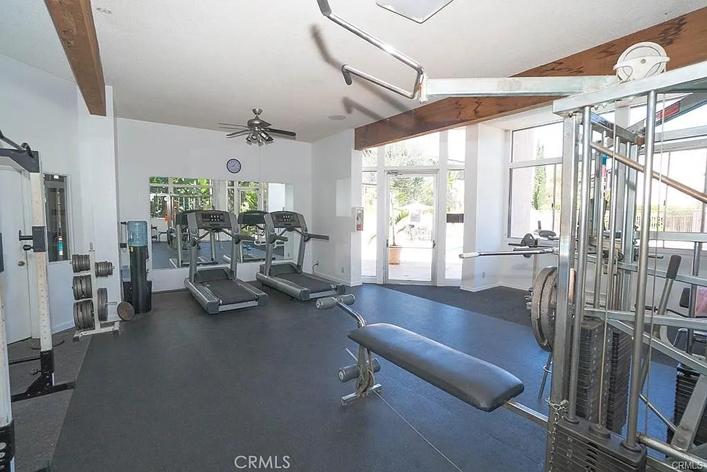 2 bed, 1107 sqft, $2,600 — Photo 3