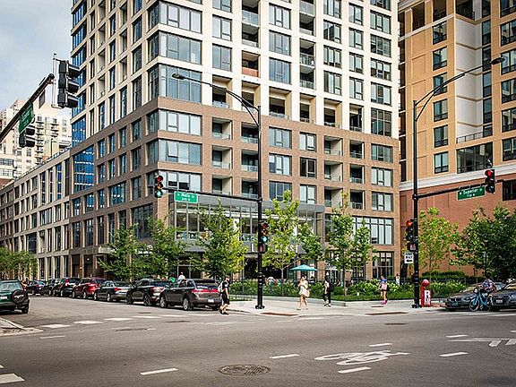 2nd image of 165 W Superior St #603