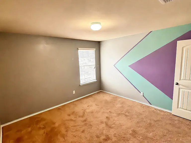 6915 Quantum Loop — Photo 3