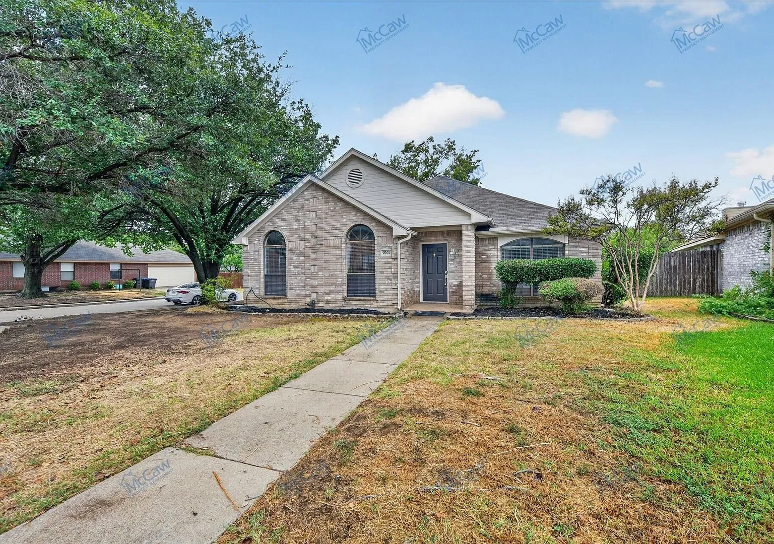 Charming 3-Bedroom Corner Lot Gem in Keller ISD *$500 Off 1st Months Rent!* — Photo 2