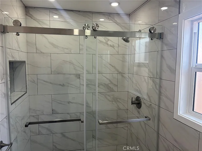 7545 Shoup Ave — Photo 11