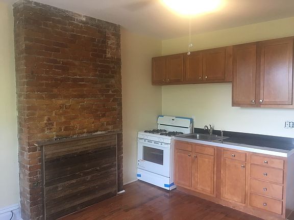 5th image of 721 Chislett St Floor 3