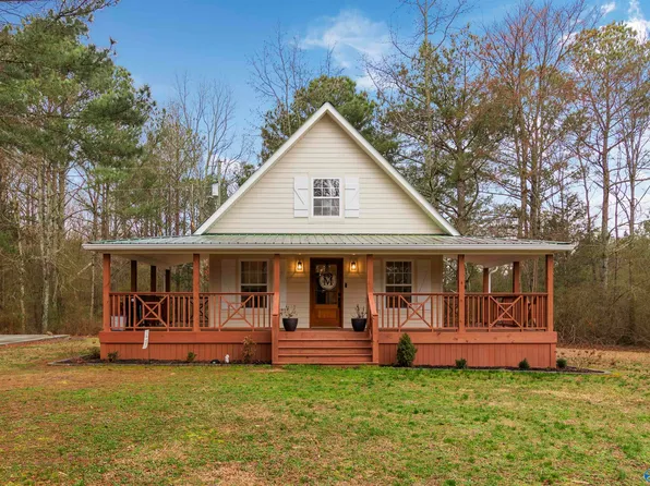 159 Greenleaf Dr, Guntersville, AL 35976