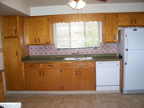 5th image of 4818 E Alta Vista St
