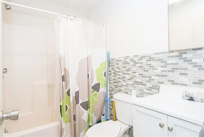 1105 Cambridge St #2 — Photo 5