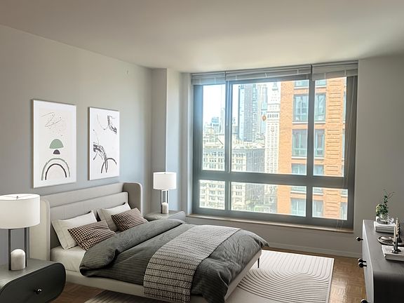 4th image of 1 Irving Pl APT U26a