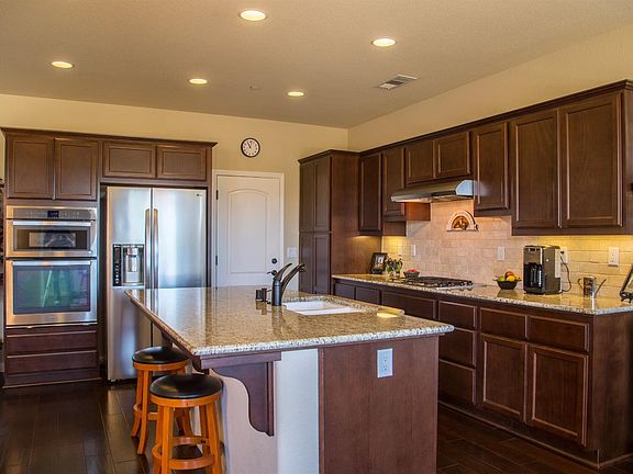 4th image of 2281 Oak Creek Dr #1