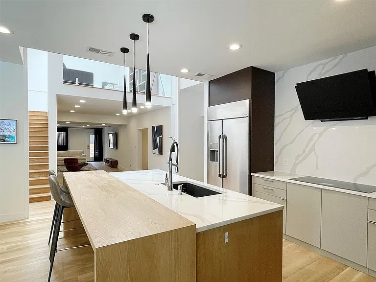 6802 Bert Ln — Photo 6