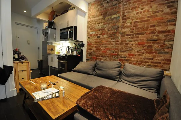 Rented by REAL New York | media 18