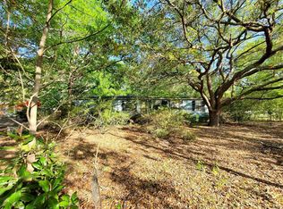 31 Garden Ln, Elloree, SC 29047