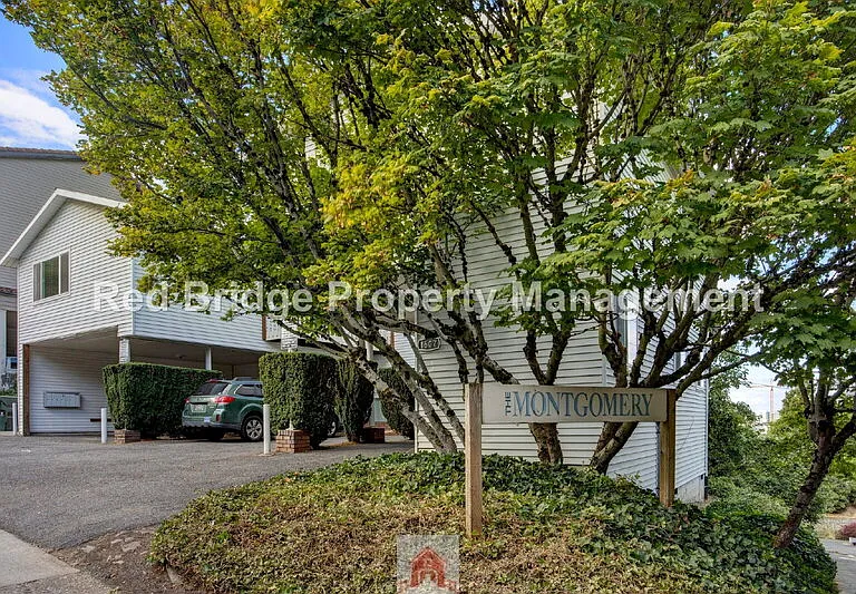 1607 SW Montgomery St #6 — Photo 2