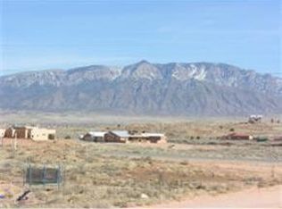 4990 Baranca Dr NE, Rio Rancho, NM 87144