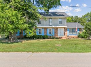 3729 Edgewater Dr, Nashville, TN 37217