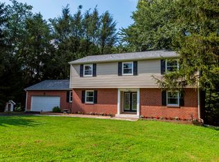 9601 Labrador Ln, Cockeysville, MD 21030