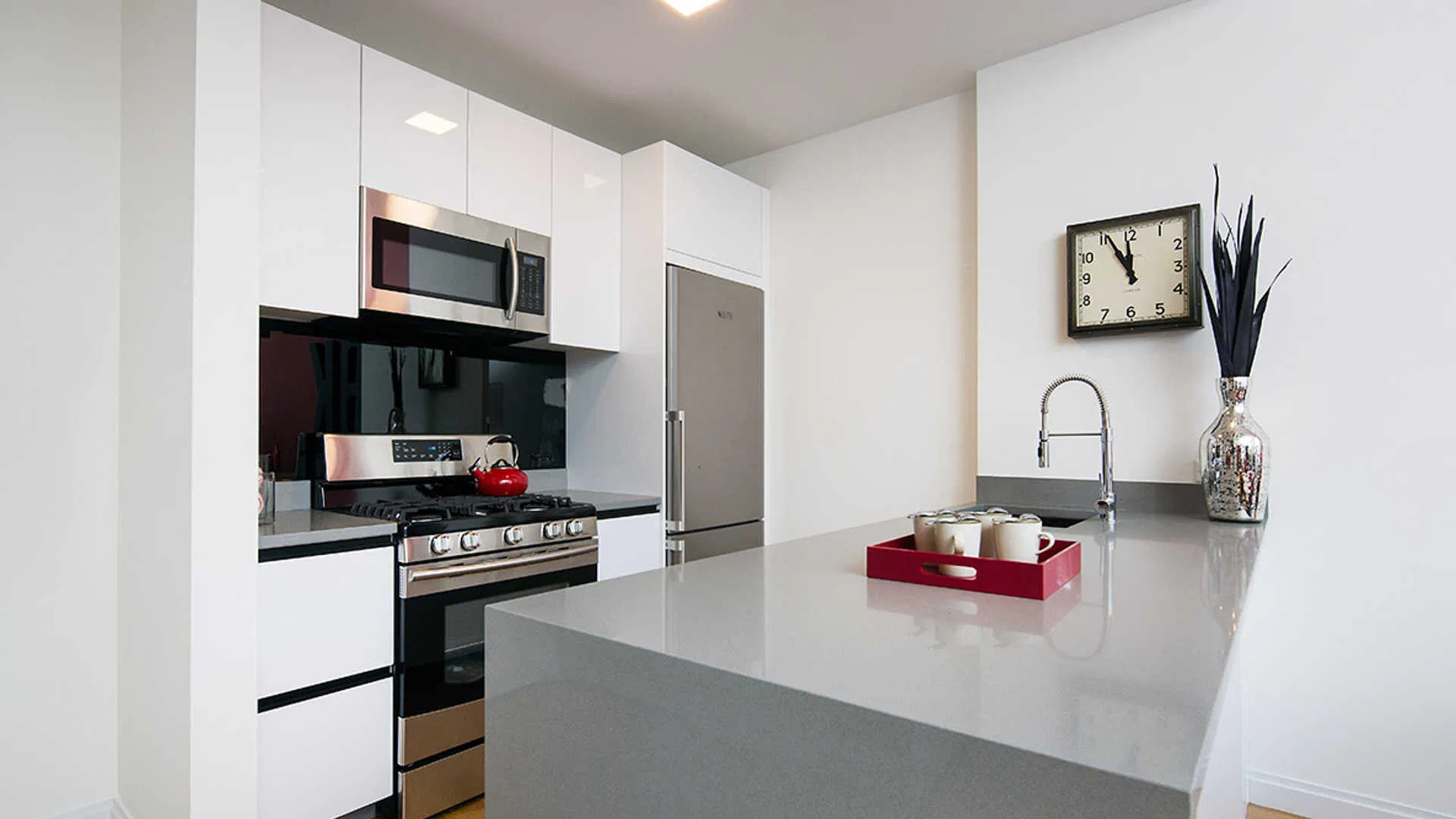 239 North 9th Street #E409 in Williamsburg, Brooklyn | StreetEasy