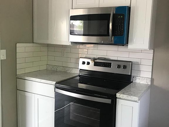 2nd image of 1202 Greenwood Ave