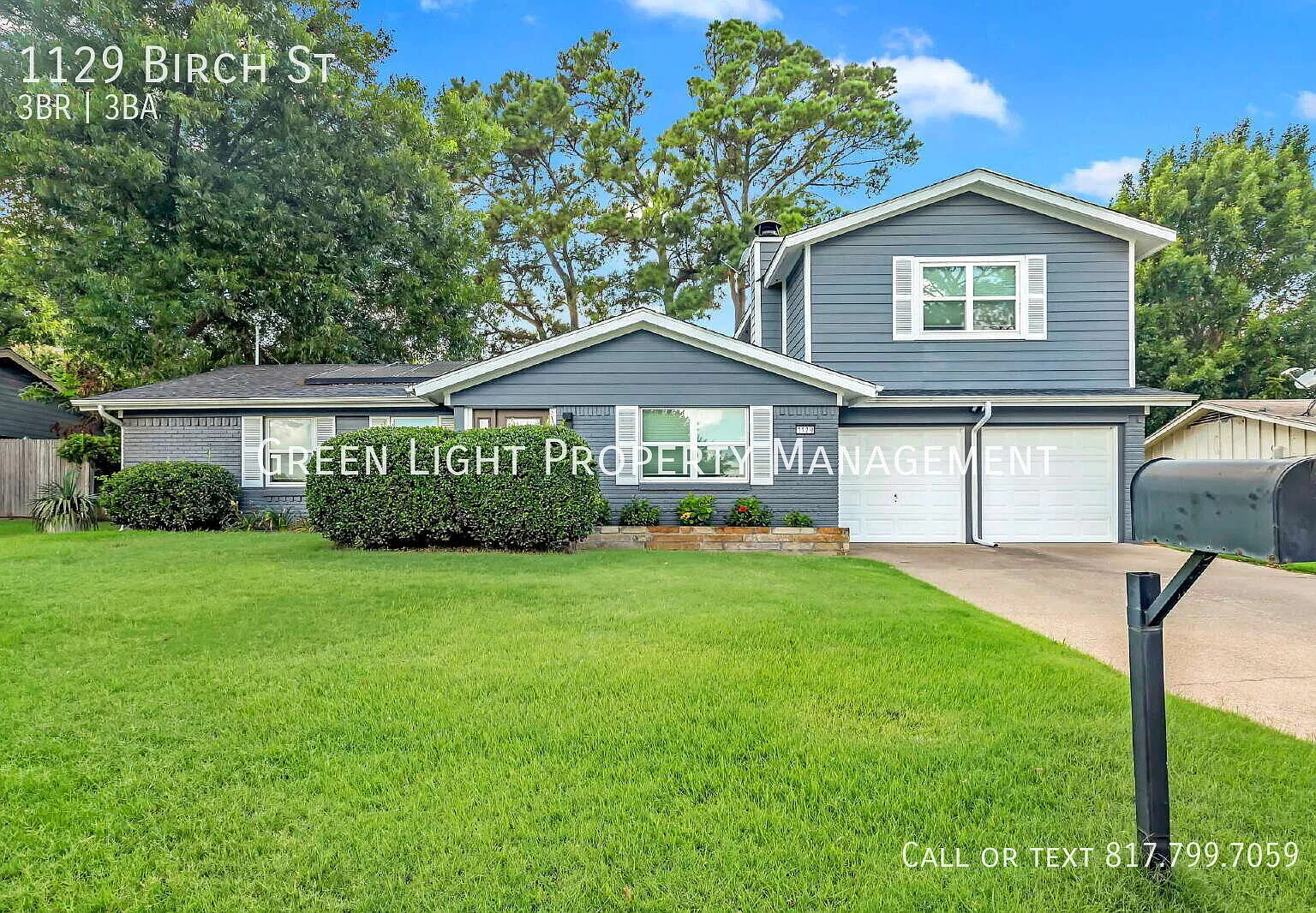 Spacious 3-bedroom, 3-bathroom home in Hurst — Photo 1