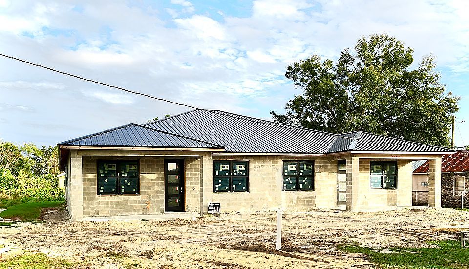 1st image of 540 Battle Ave N