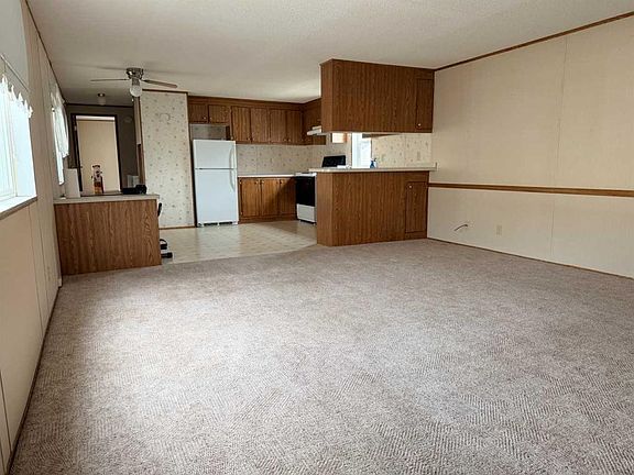 3rd image of 37543 England Way #443