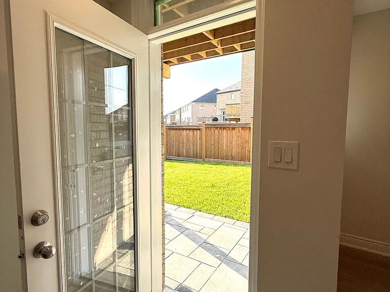 104 Mitchell Pl — Photo 12