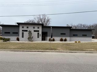 1403 W Saint Louis St, Pacific, MO 63069