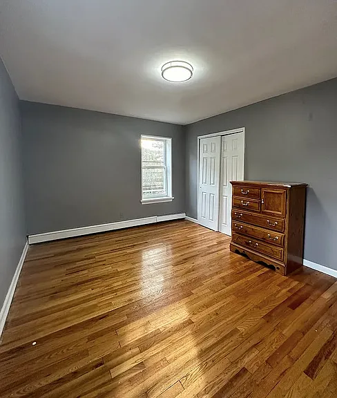 138 E 7th St #7 — Photo 11