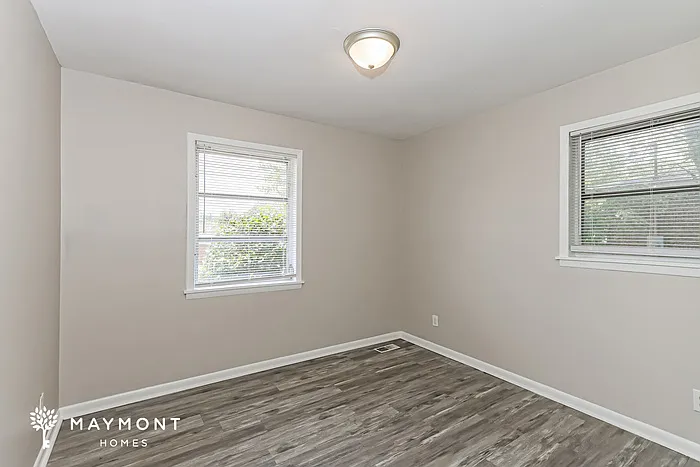 821 Hillside Dr — Photo 12