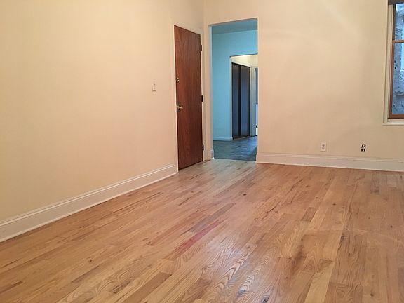 5th image of 3506 Ditmars Blvd