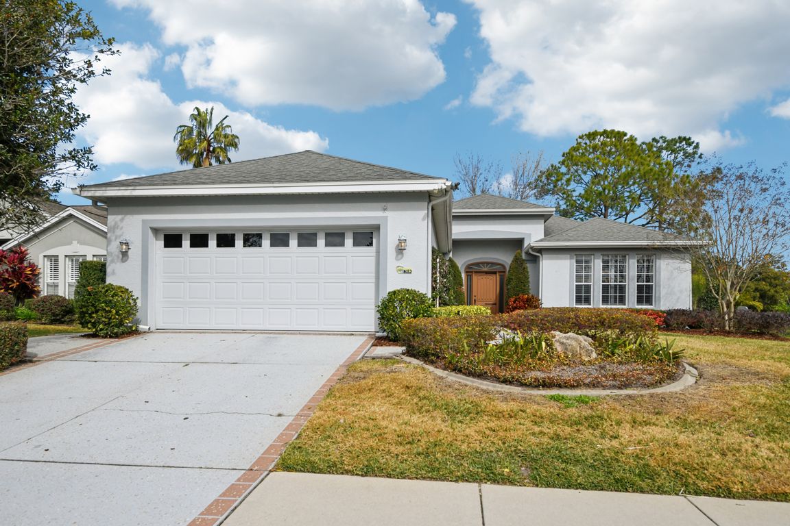 Pine Hollow Dr-S2301-001.jpg