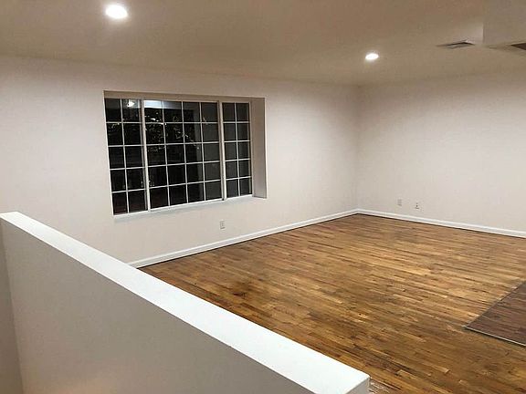 4th image of 1185 E 92nd St #2FMLY