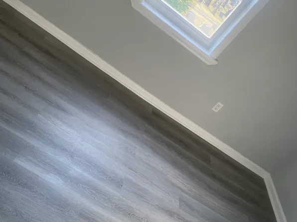208 S Grove St Floor 3, East Orange, NJ 07018