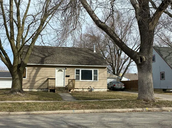2107 5th Ave SE, Austin, MN 55912