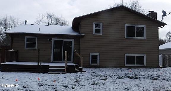 5th image of 6802 Buckhorn St