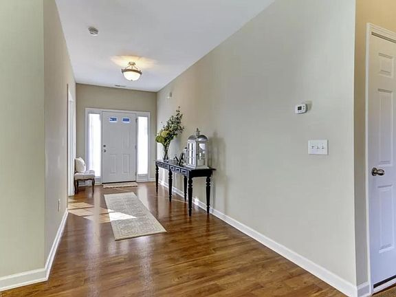 5th image of 2030 Briar Run Dr