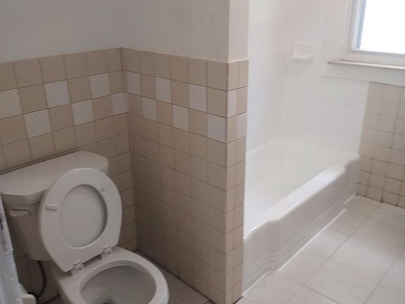 bathroom 2nd flr